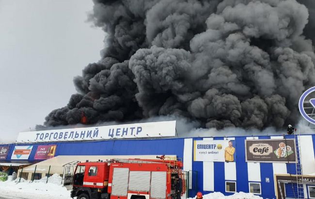 В Первомайске горит "Эпицентр"