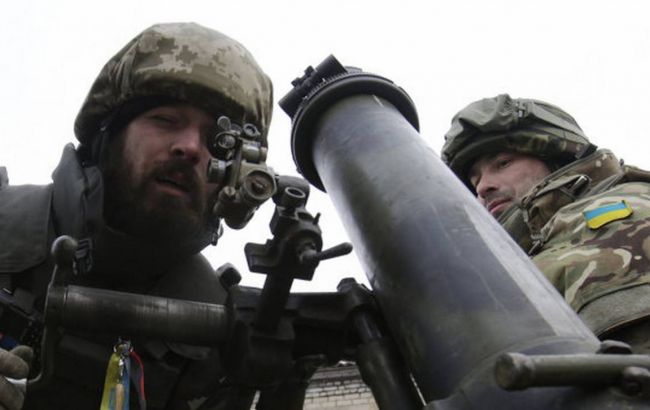 Украинские военные уничтожили минометный расчет боевиков на Донбассе, - ИС