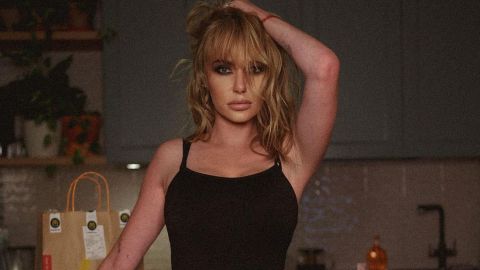 Нельзя быть такой красивой: Слава Каминская показала, какую дубленку стоит выбирать этой зимой