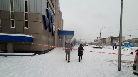 Полиция устанавливает причины взрыва в торговом центре Черновцов