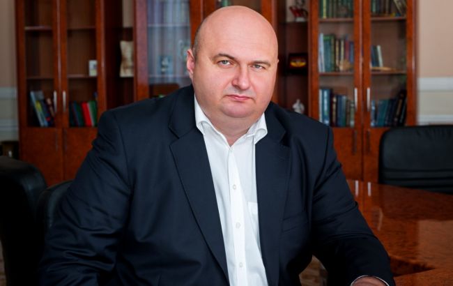 Голова Хмельницької ОДА з мільйонами готівки задекларував допомогу по безробіттю