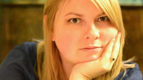 Нападение в Херсоне: у общественной активистки более 30% ожогов тела