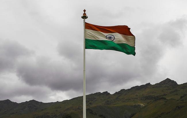 В Индии обрушилось здание автобусного депо, есть погибшие