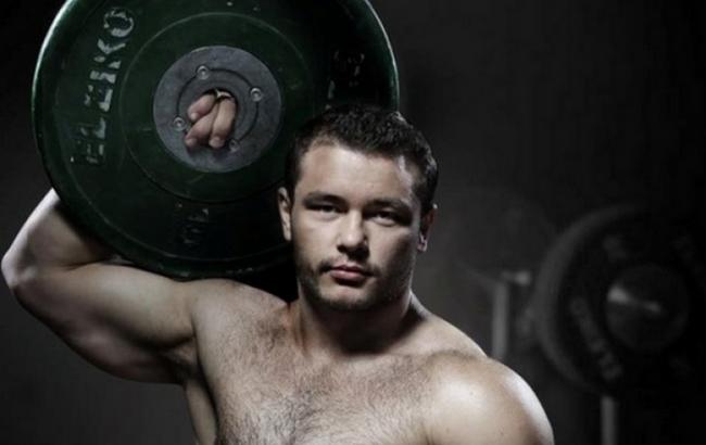 Украинец Дмитрий Чумак получил "серебро" на чемпионате Европы по тяжелой атлетике