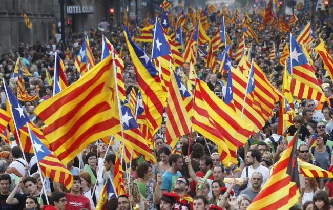 Парламенту Каталонии разрешили рассмотреть резолюцию о независимости