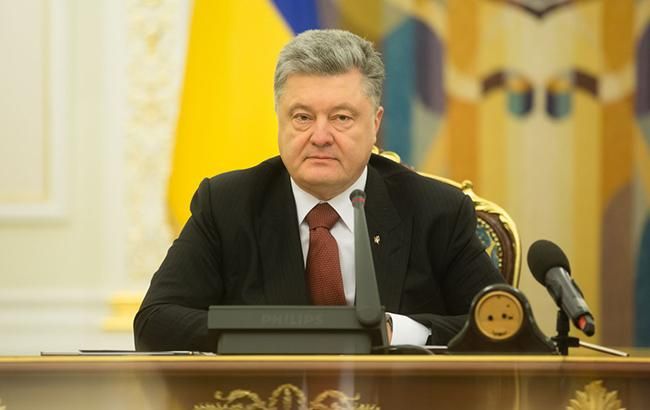 В 2017 году суды вынесли решения по 1692 коррупционным делам,  - Порошенко