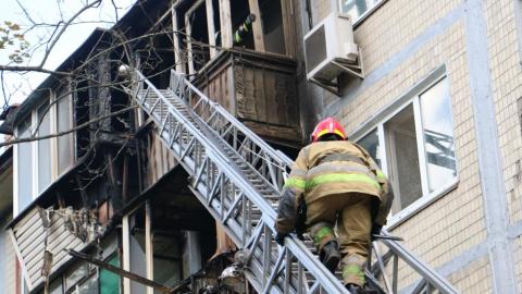 У Києві під час пожежі на Туполєва вигоріла квартира і балкони на трьох поверхах