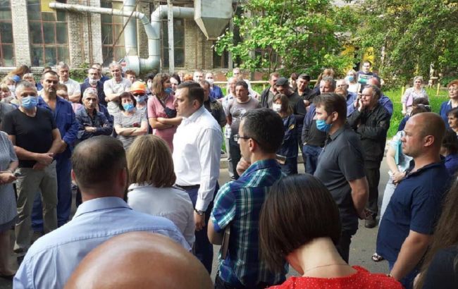 "Електроважмаш" заборгував понад 34 млн зарплат, робітники вийшли на страйк