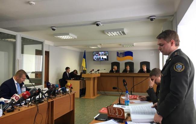 Звинувачення у справі про держзраду Януковича не буде викликати Порошенка на допит