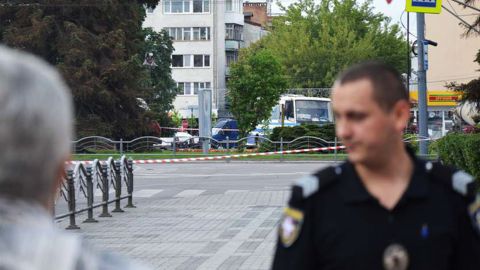 Луцький нападник відпустив трьох заручників після розмови з Зеленським