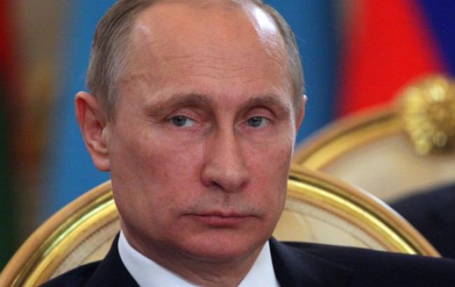 Путін урізав зарплату собі, Медведєву і ряду чиновників на 10%
