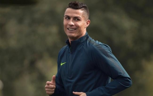 Роналду хоче заробляти більше Мессі і Неймара