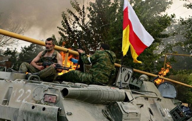 У Мелітополі помітили танки з прапором невизнаної Південної Осетії, - Запорізька ОВА