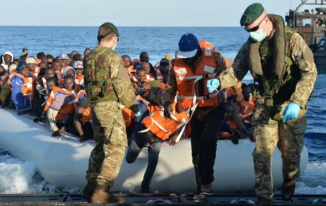 Австрія вимагає закриття італійського шляху для біженців