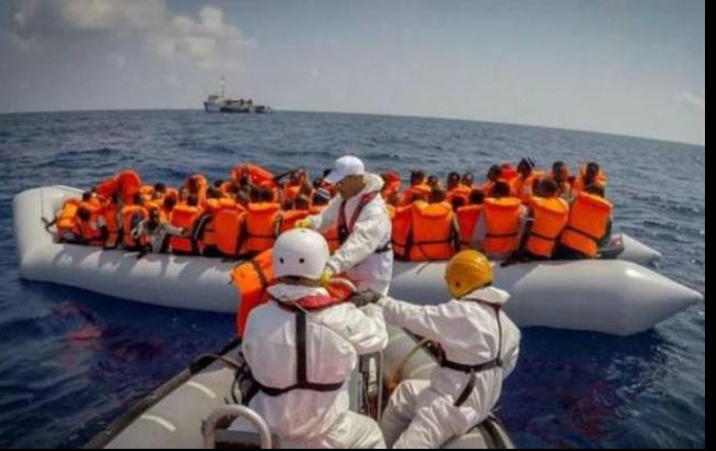 Рятувальники не очікують знайти живих мігрантів біля берегів Лівії