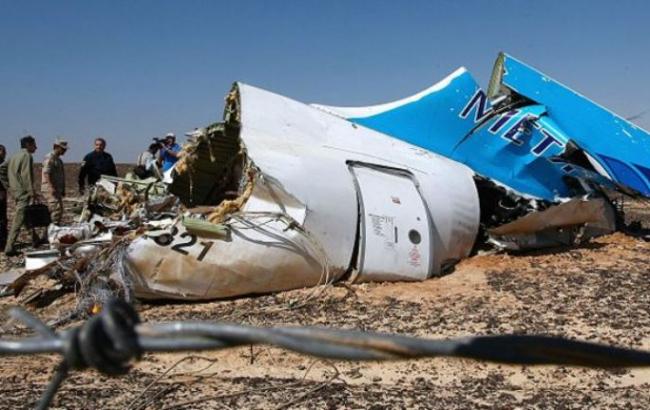 Родичі опізнали тіла 100 загиблих в результаті катастрофи літака в Єгипті