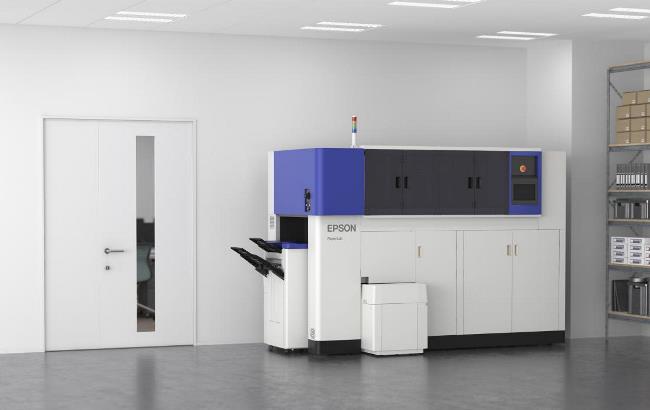 "Принтер наоборот": создан офисный аппарат, превращающий макулатуру в чистую бумагу