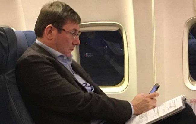 Луценко вилетів до Гааги на зустріч із членами Міжнародного кримінального суду