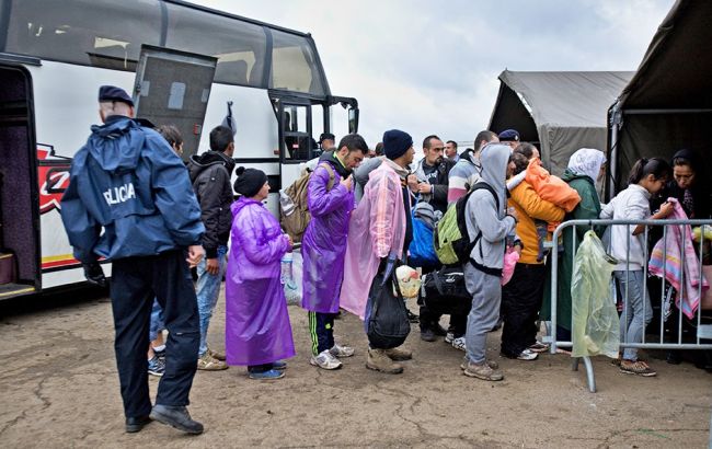 Фінляндія закриє 33 центри прийому біженців