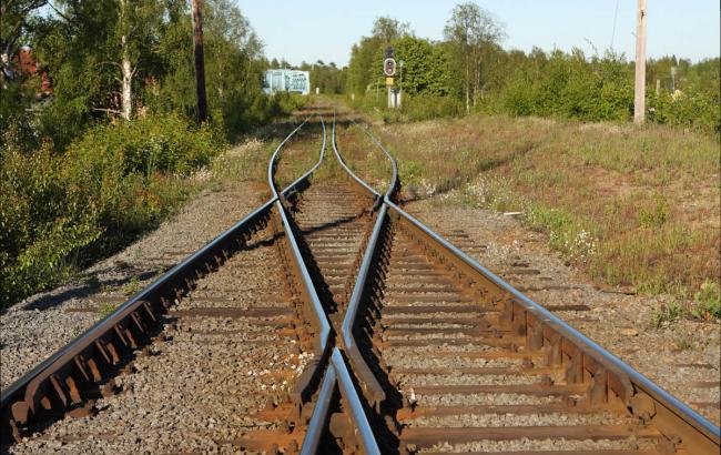Невідомі підірвали залізничну колію в Дніпропетровської обл