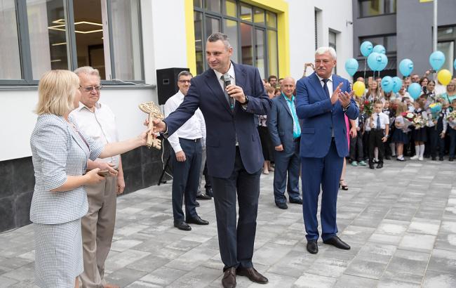 Кличко открыл самую современную школу в Украине