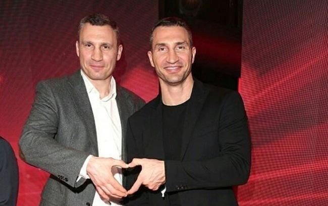 Братья Кличко в Германии приняли участие в телемарафоне по сбору пожертвований на благотворительность