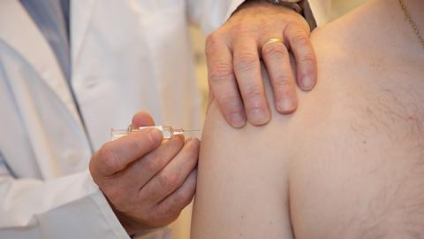 Кір в Україні: на Закарпатті гостра нестача вакцини