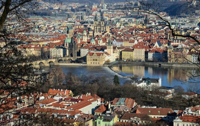 Чехия ввела чрезвычайное положение из-за наплыва беженцев из Украины