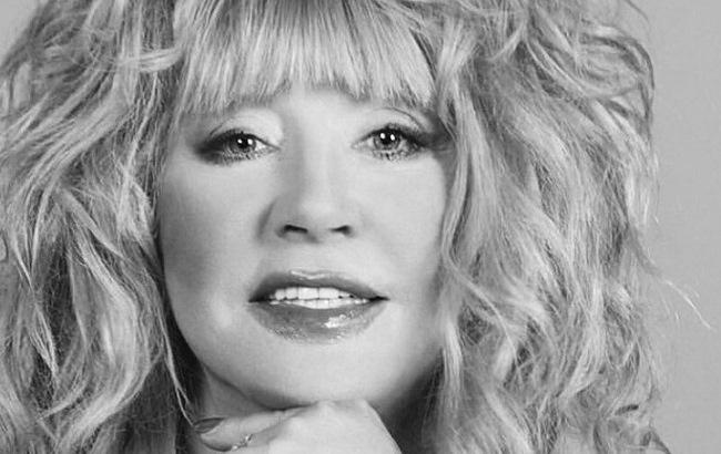 Алла Пугачова про свій стан: "Мені важко дихати, важко ходити, але я ще жива"