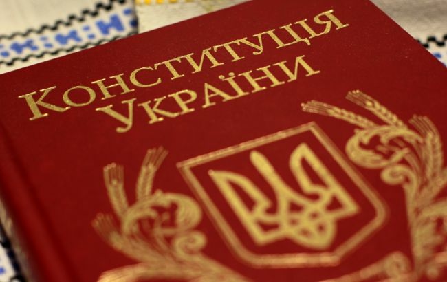 Эксперт назвал Ляшко главным оппозиционером страны в связи с позицией радикалов по Конституции