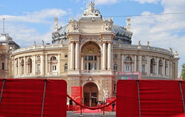 Кров бризнула з очей: найбезглуздіші образи Одеського кінофестивалю (фото)