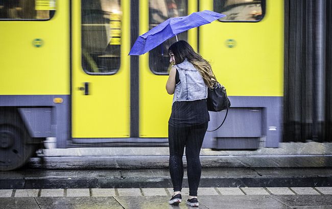 У Києві та області оголосили штормове попередження