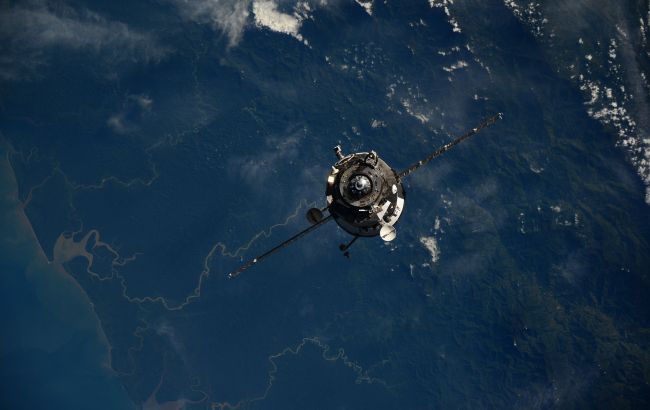 На МКС второй раз за два месяца произошла утечка с российского корабля "Прогресс"