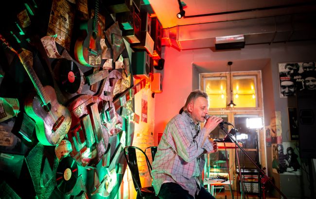 Помер знаменитий Місько Барбара - засновник гурту "Мертвий півень"