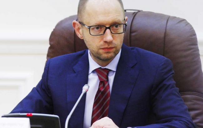 Яценюк обещал принять решение по руководству украинской таможни