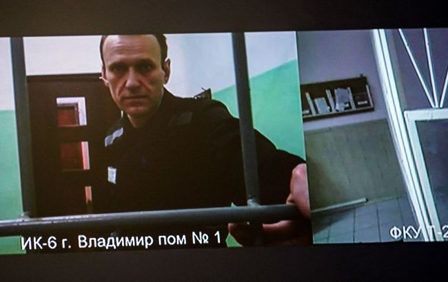 По всьому світу акції через смерть Навального. В Росії погрожують відповідальністю