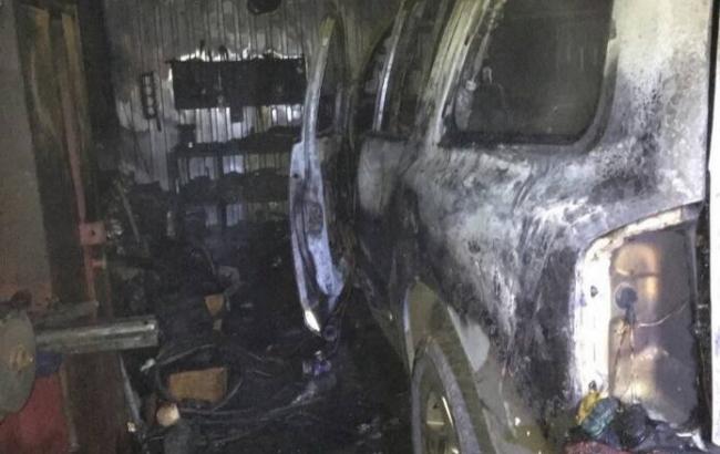 У Кропивницькому на СТО вибухнув автомобіль