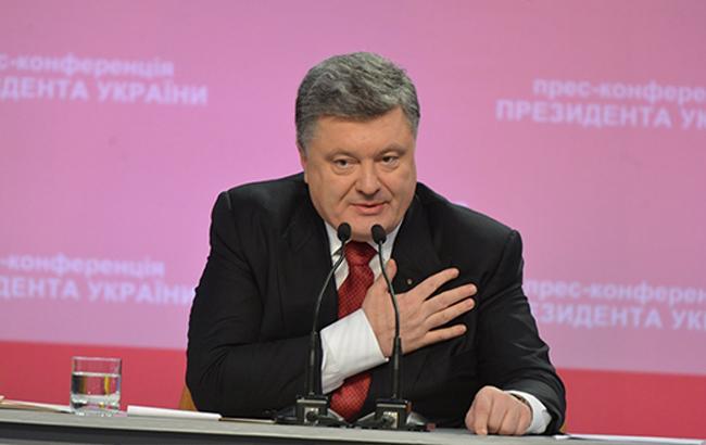 Порошенко пообіцяв повернути норму про електронний документообіг задля безвізового режиму з ЄС