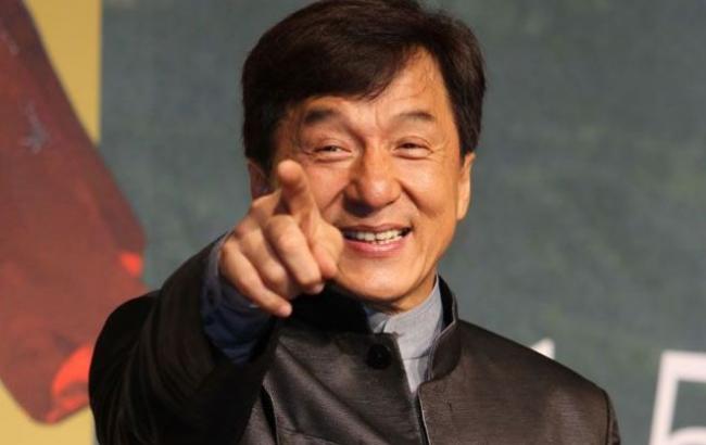 Джеки Чан замешан в скандале с офшорами