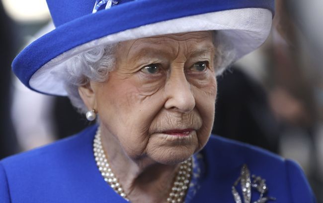 Королева Ббританії призупинила роботу парламенту