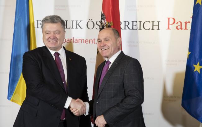 Порошенко закликав Австрію визнати Голодомор в Україні