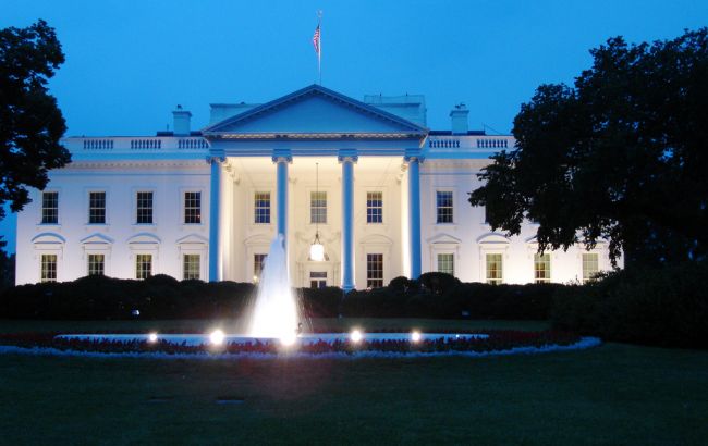 В США здания Белого дома и Госдепа обесточены из-за аварии