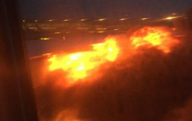 В Сингапуре при посадке загорелся Boeing 777 с пассажирами