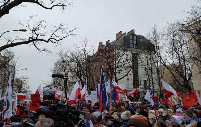У Варшаві проходить масовий протест проти розширення меж польської столиці