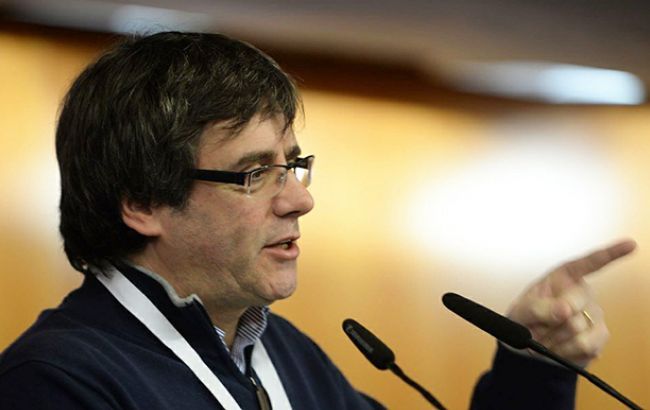 Пучдемон заявив, що зможе керувати урядом Каталонії на відстані