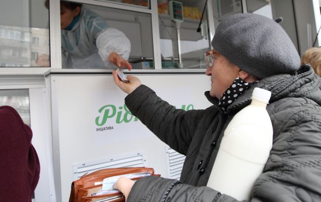 Продукты и коммуналка: на что украинцы тратят больше всего денег