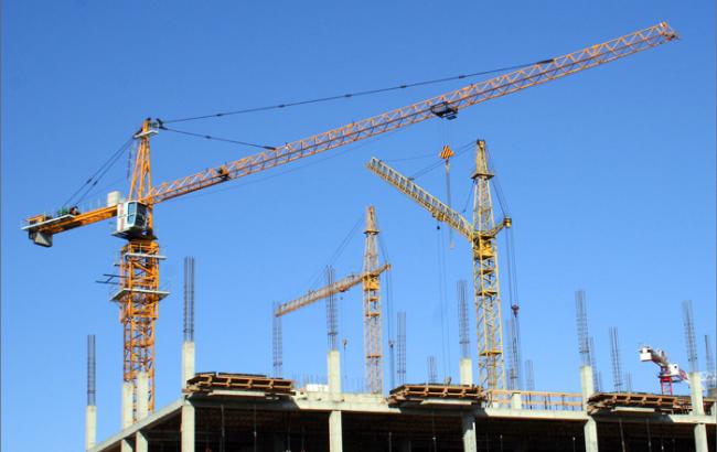 В Одесі бетонна плита впала на будівельників