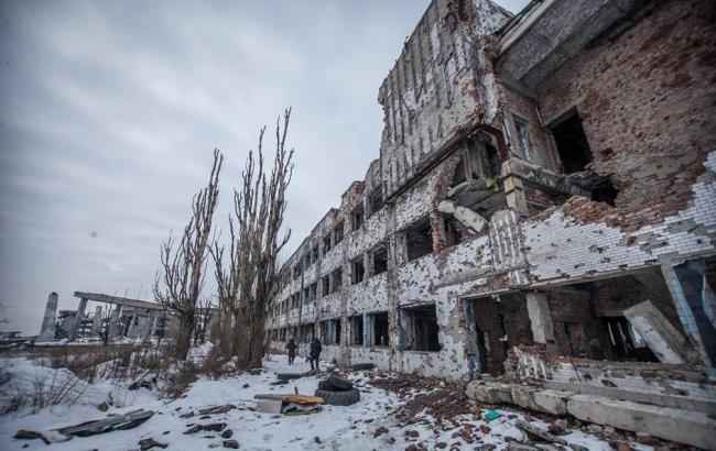 У мережі показали вражаючі фото зруйнованого Донецького аеропорту