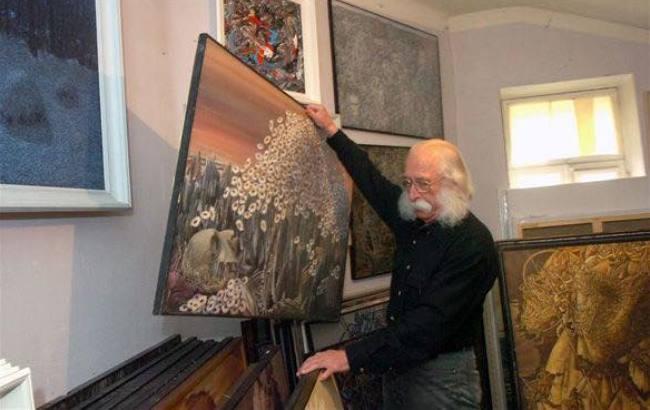 У украинского художника хитростью украли 101 картину