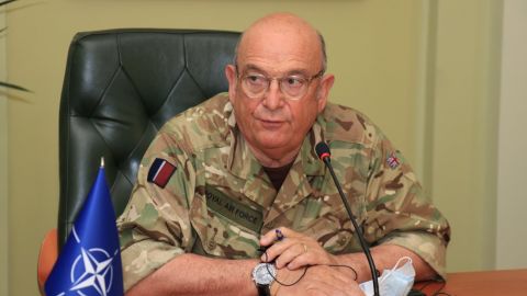 Глава военного комитета НАТО приехал в Украину: обсудил с Хомчаком эскалацию на Донбассе